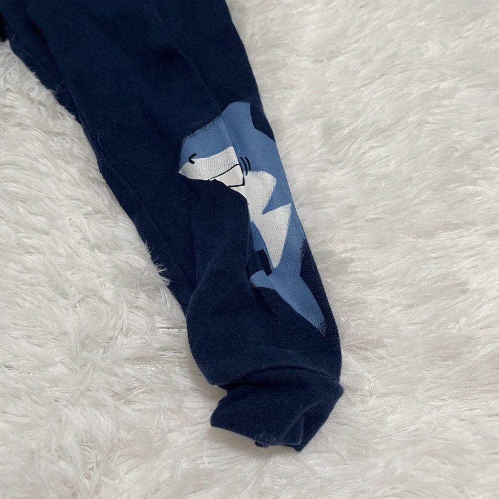 3/$10 Baby Shark Joggers Size 18 Months - Picture 2 of 5